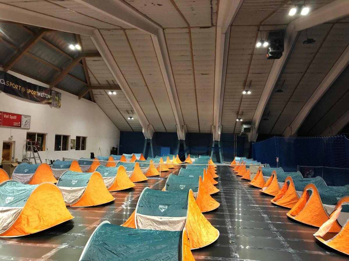 Hotel Indoor Camping Formel1 Motogp Spielberg Judenburg Exterior foto